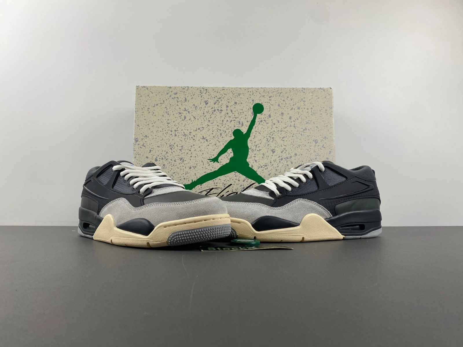 StreetReady Air Jordan 4 RM Iron Grey FQ7939- 1911