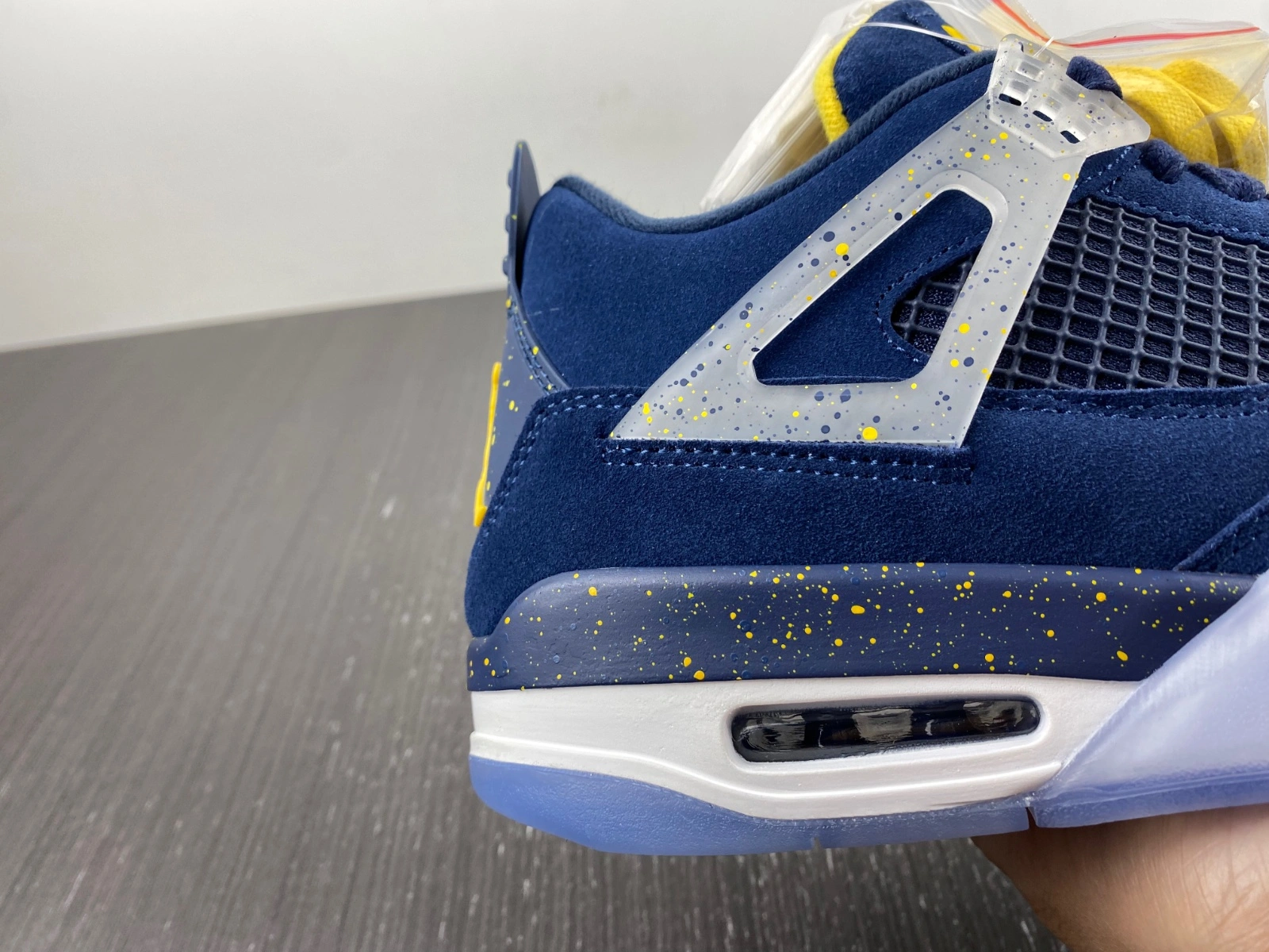Air Jordan 4 Retro Michigan (PE) AJ4- EyeCatching 1976