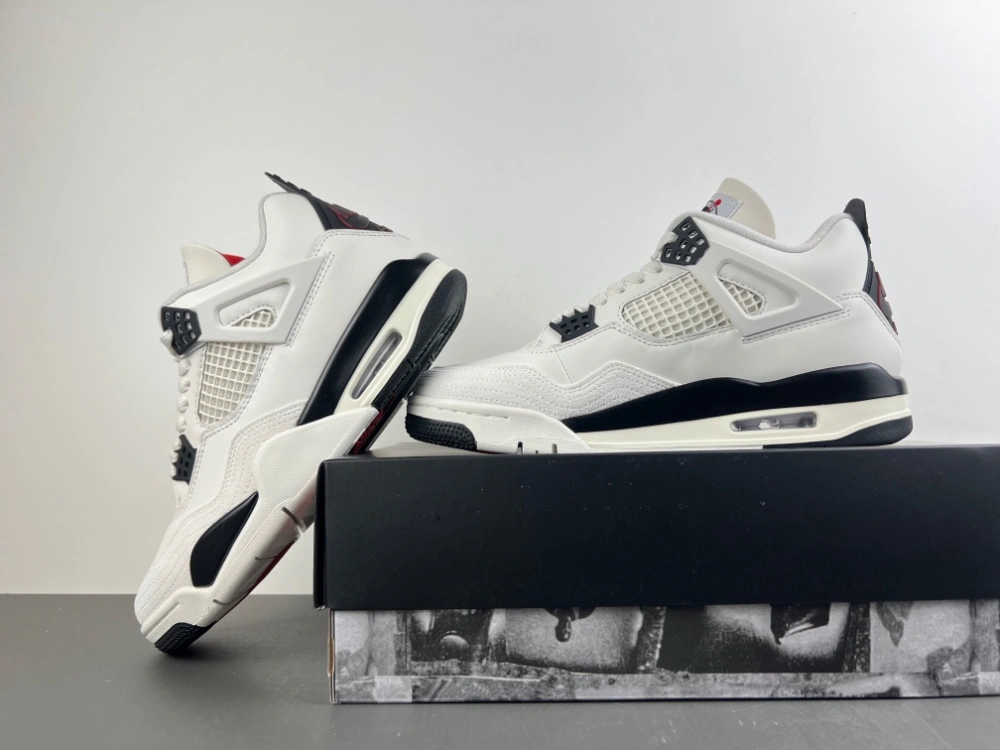 Sporty Air Jordan 4 Retro OG Flight Club IM4002- 1895