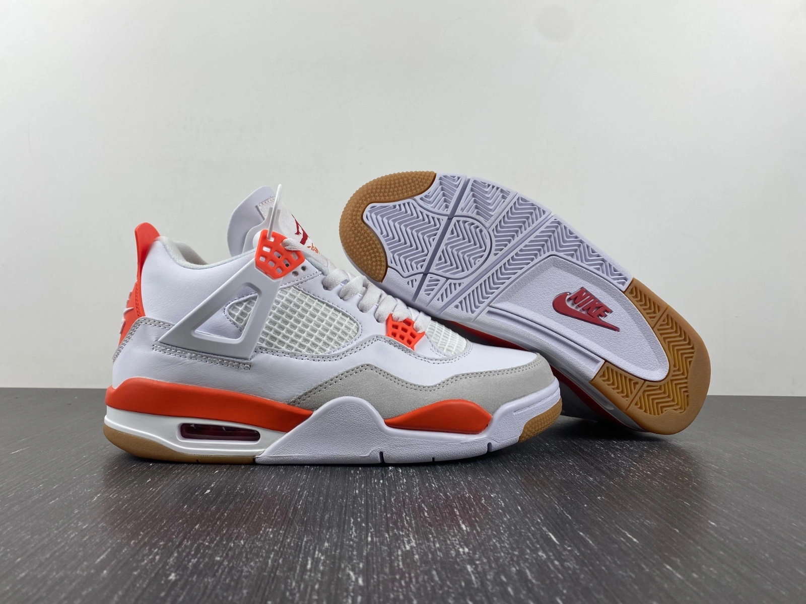 Air Jordan 4 Retro SB Orange DR5415- Thermal 1951