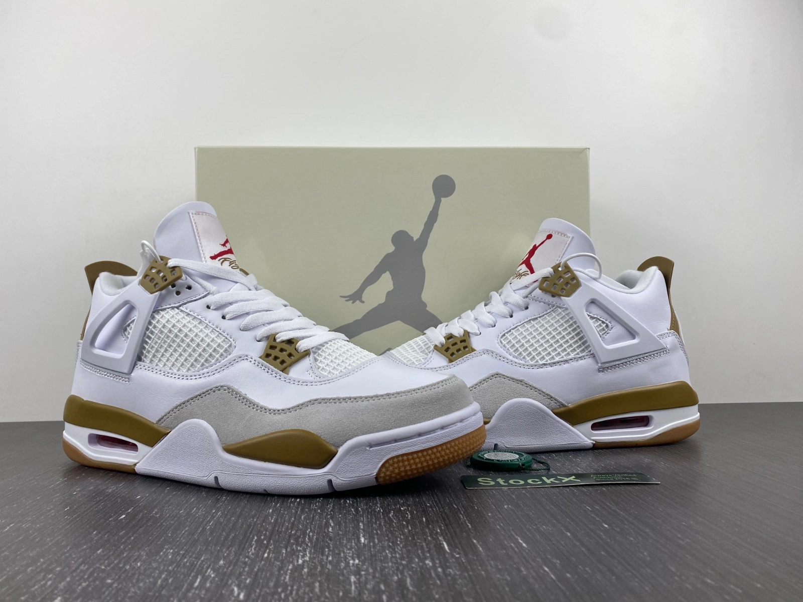 Breathable Air Jordan 4 Retro SB Pine Glod DR5415- 1961