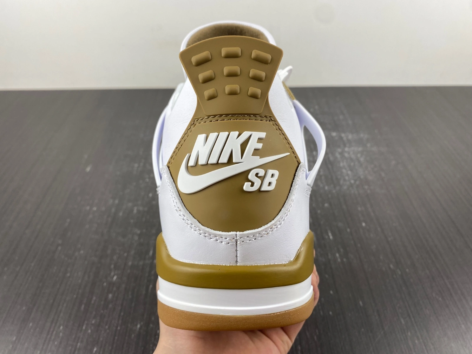 Breathable Air Jordan 4 Retro SB Pine Glod DR5415- 1961