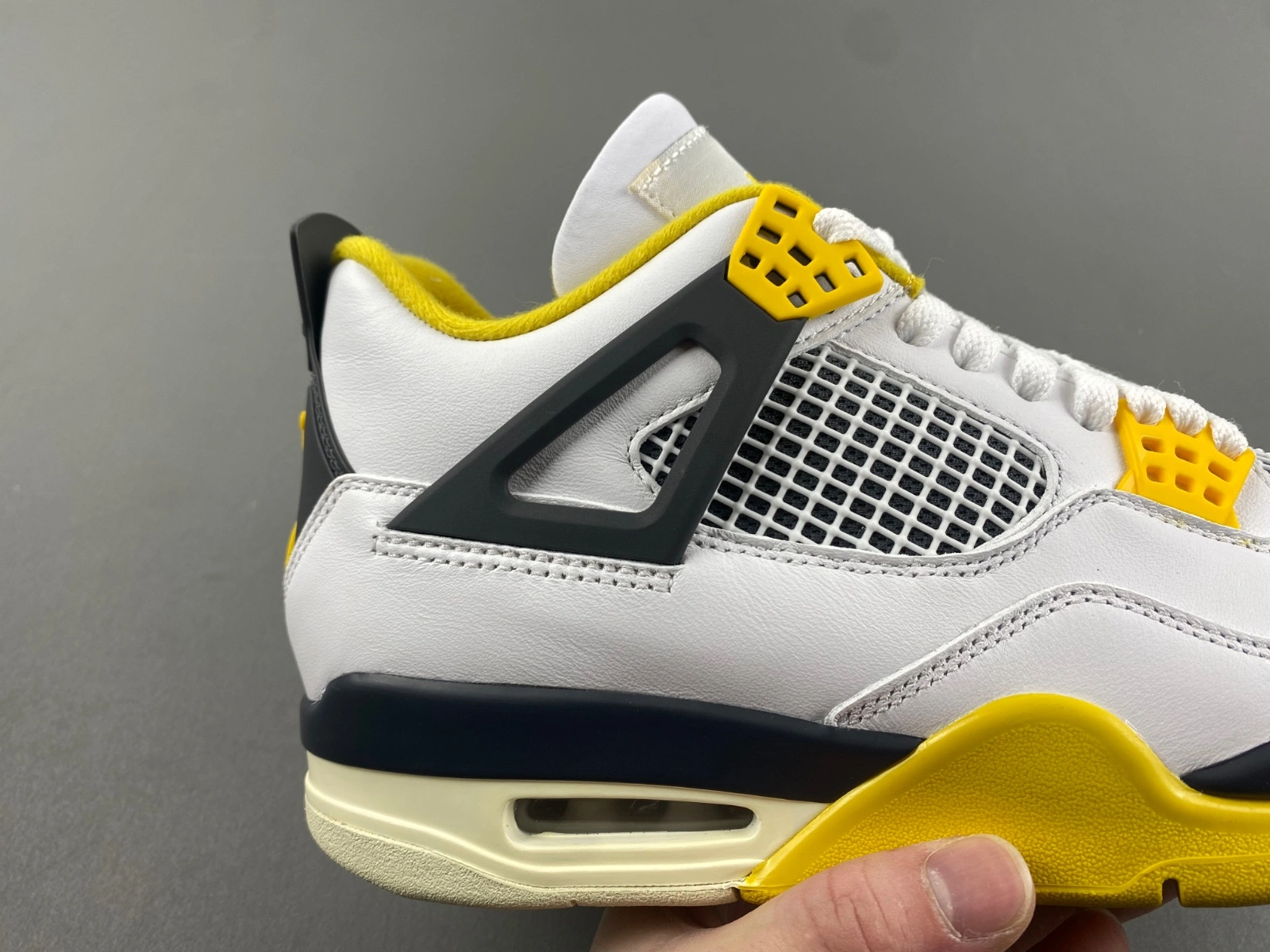 GoAnywhere Air Jordan 4 Retro Vivid Sulfur AQ9129- 1934