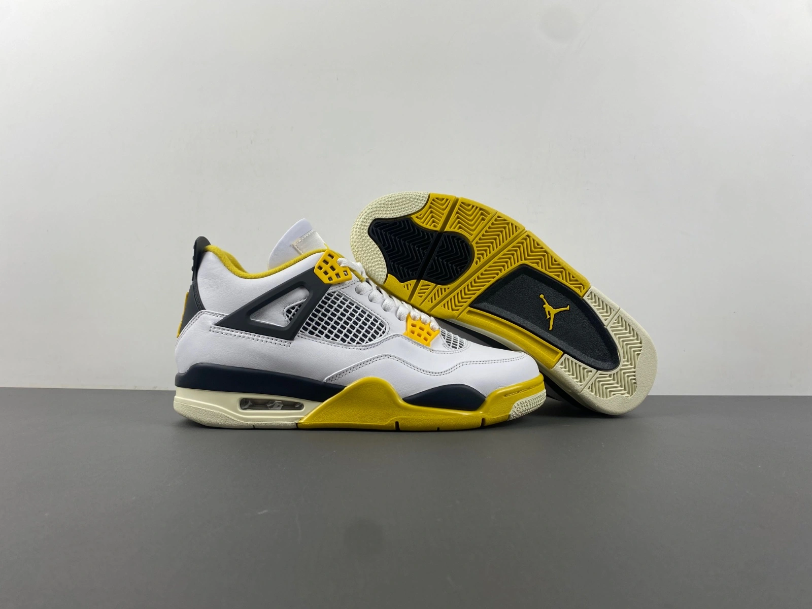 GoAnywhere Air Jordan 4 Retro Vivid Sulfur AQ9129- 1934