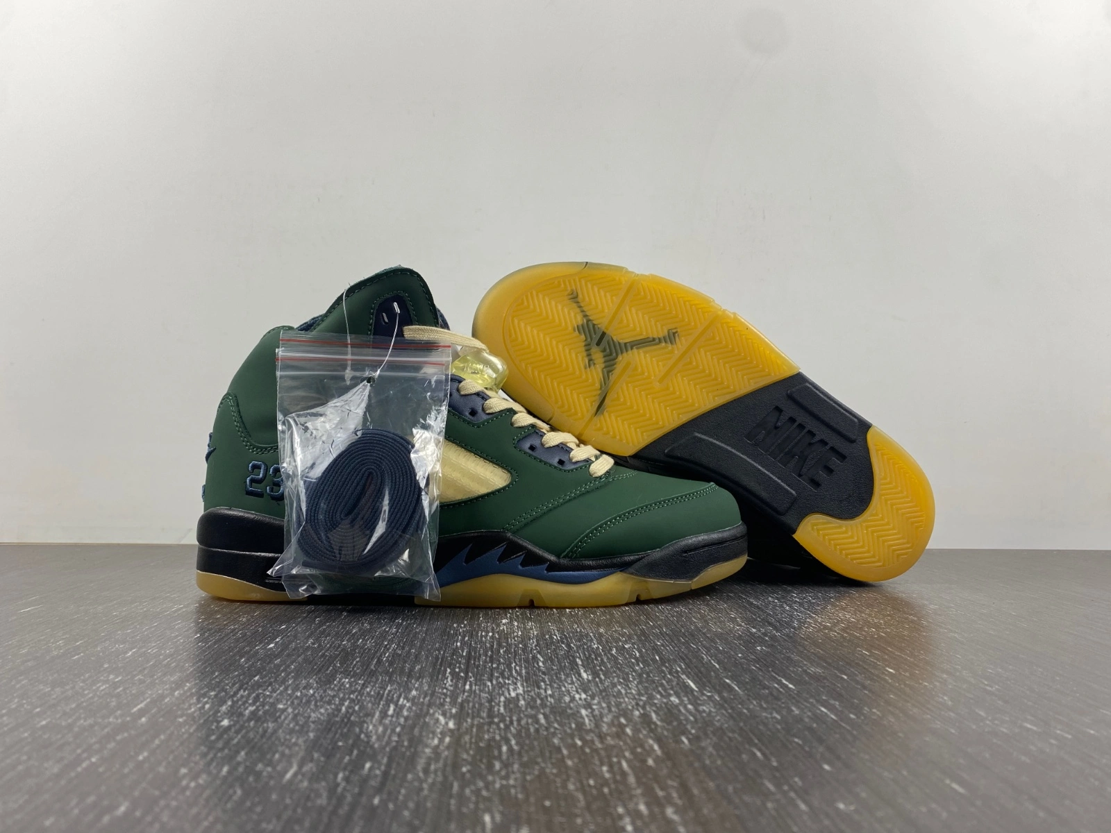 Air Jordan 5 Retro A Ma Maniére Navy Green FZ5758- Modern 2054