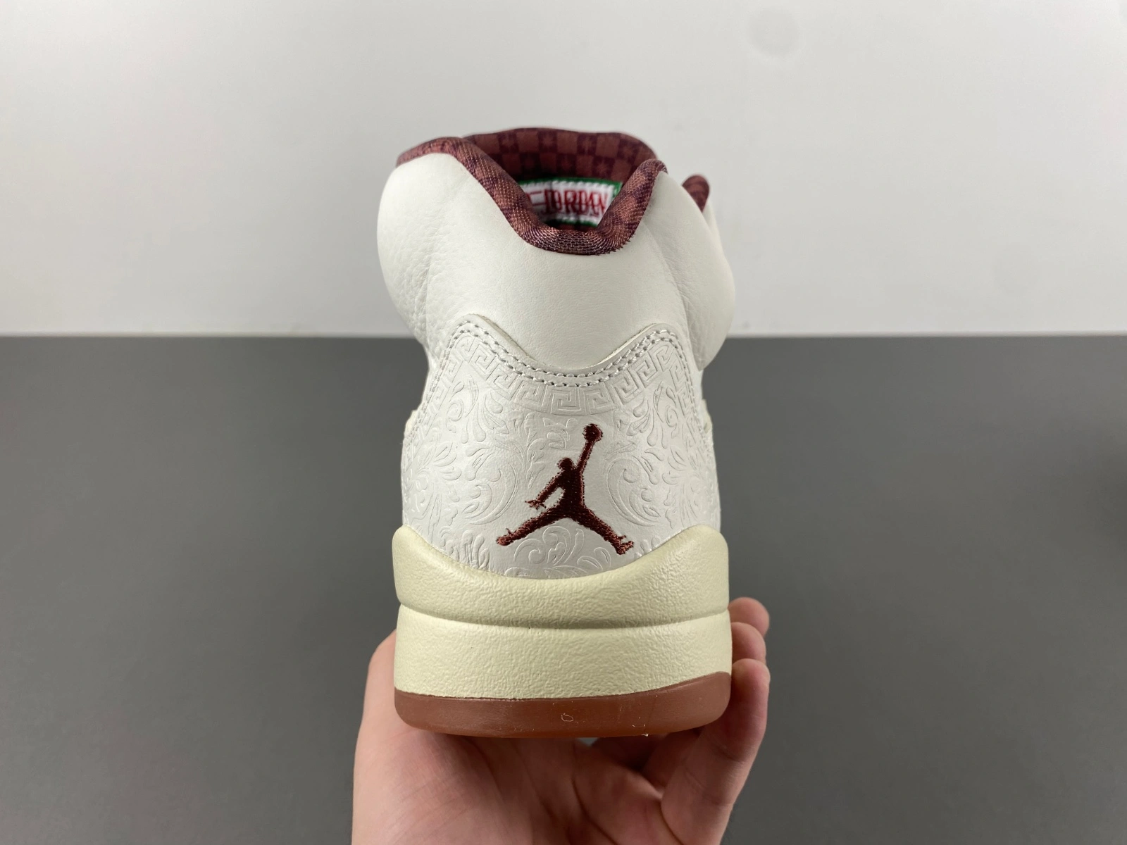 Bold Air Jordan 5 Retro El Grito Sail HF8833- 2050