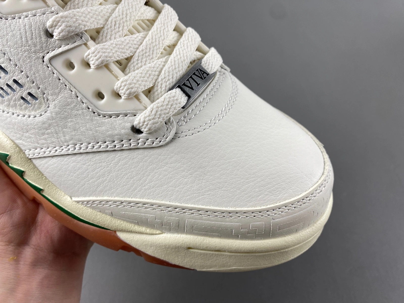 Bold Air Jordan 5 Retro El Grito Sail HF8833- 2050
