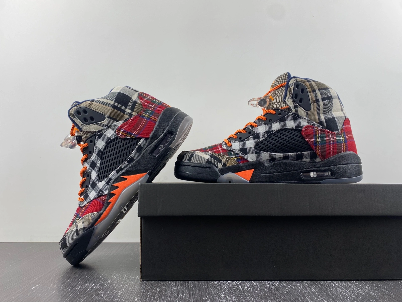 Supportive Air Jordan 5 Retro Plaid FD4814- 2058