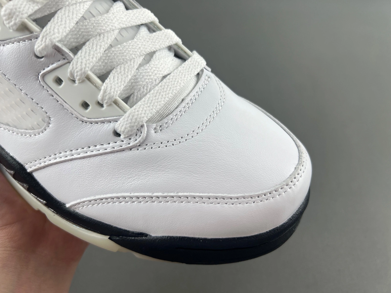 Upgraded Air Jordan 5 Retro Reverse Metallic DD0587- 2051