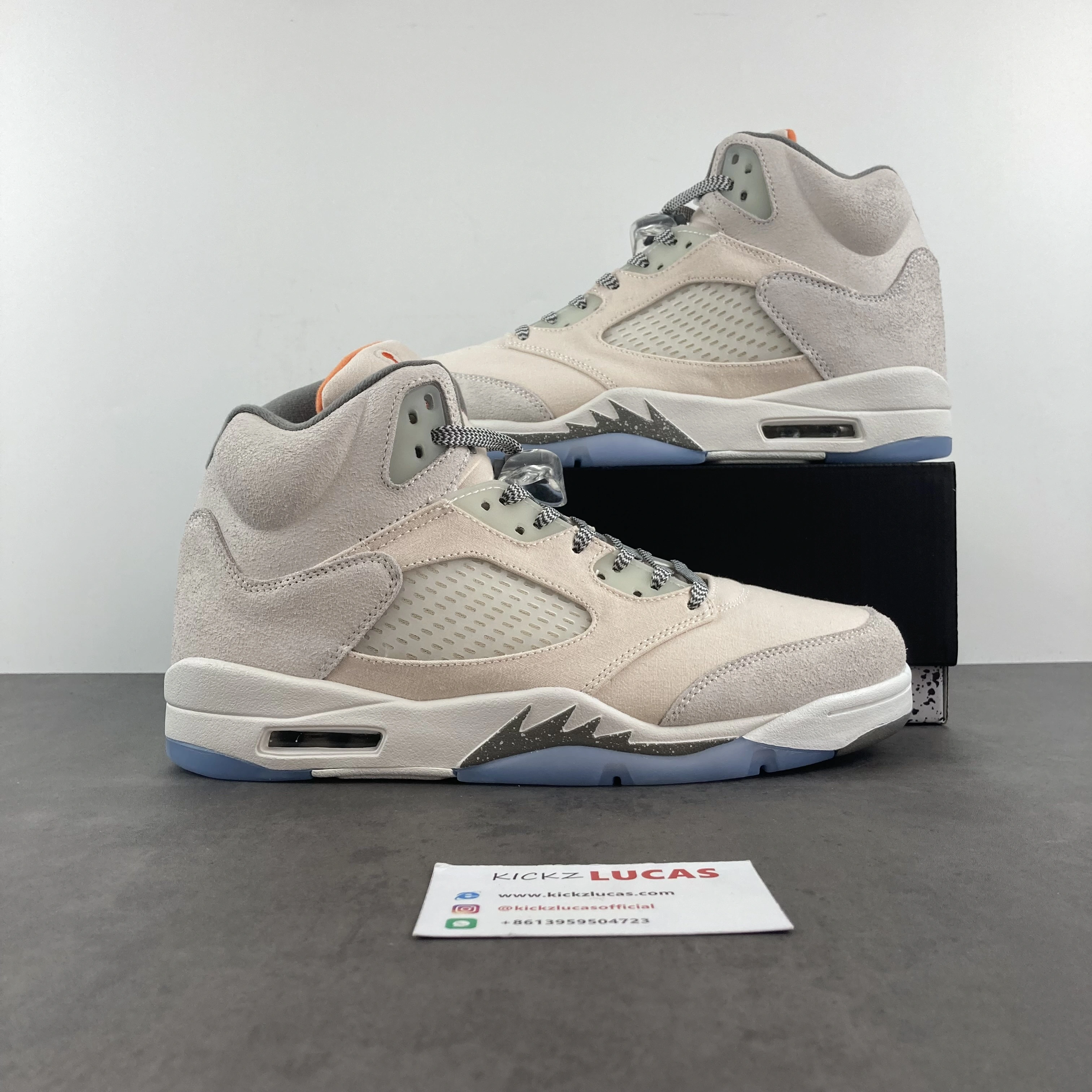 ModernLook Air Jordan 5 Retro SE Craft Light Orewood Brown FD9222- 2066