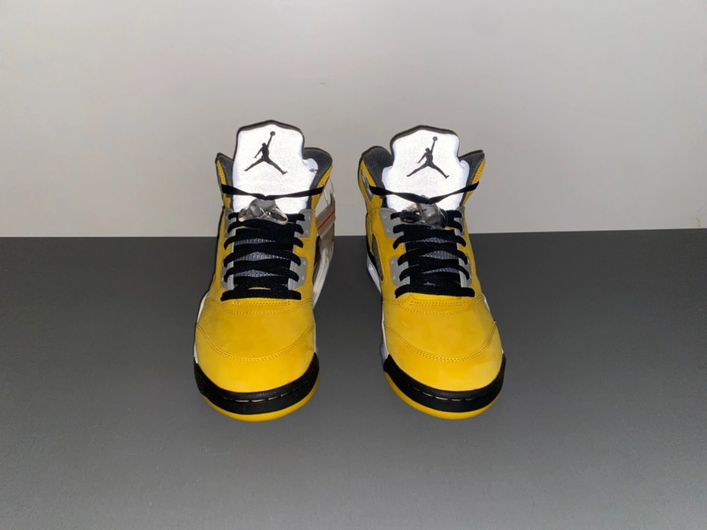Air Jordan 5 Retro Tokyo T23 IO3372- Bright 2042