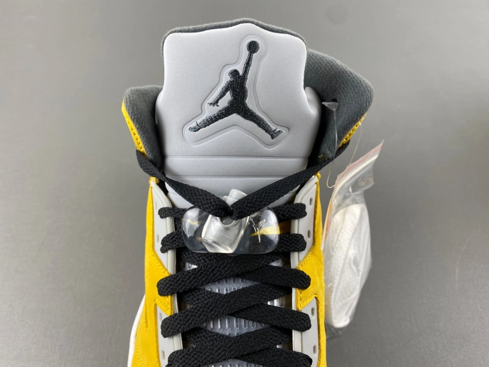 Air Jordan 5 Retro Tokyo T23 IO3372- Bright 2042