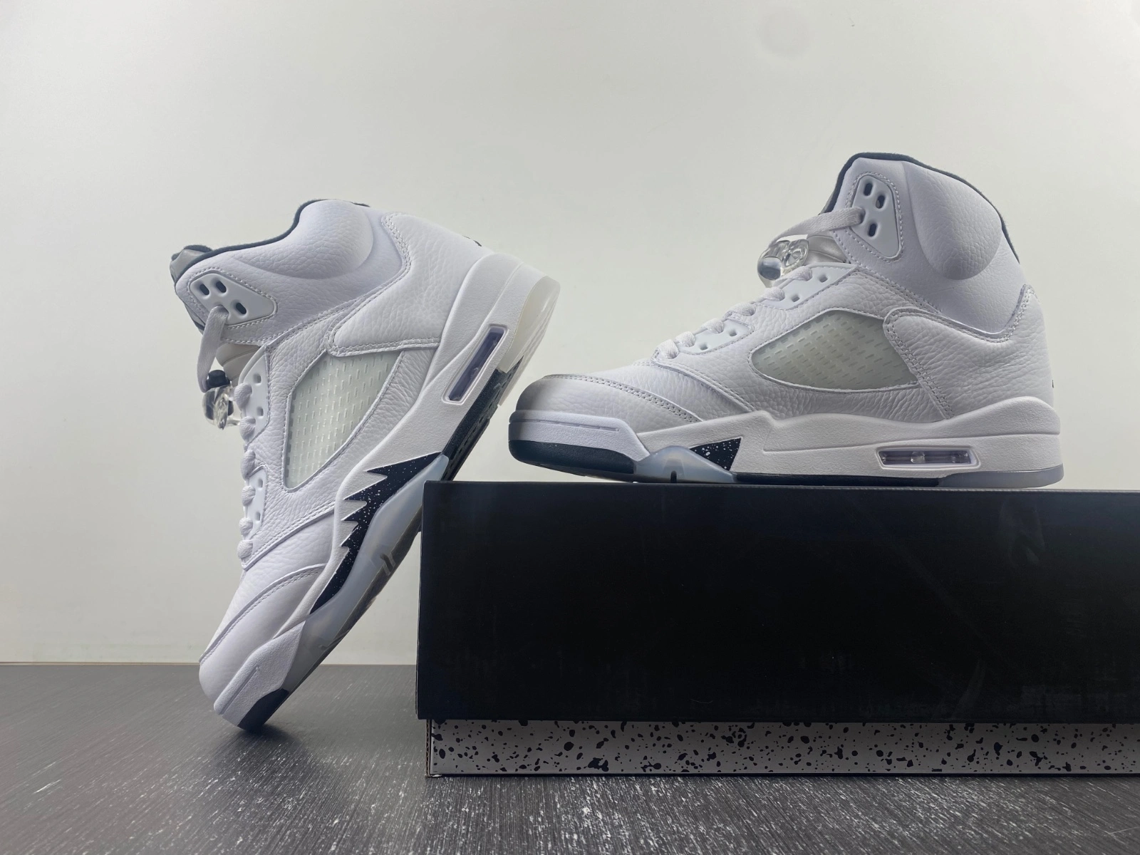 GoAnywhere Air Jordan 5 Retro White Black DD0587- 2053