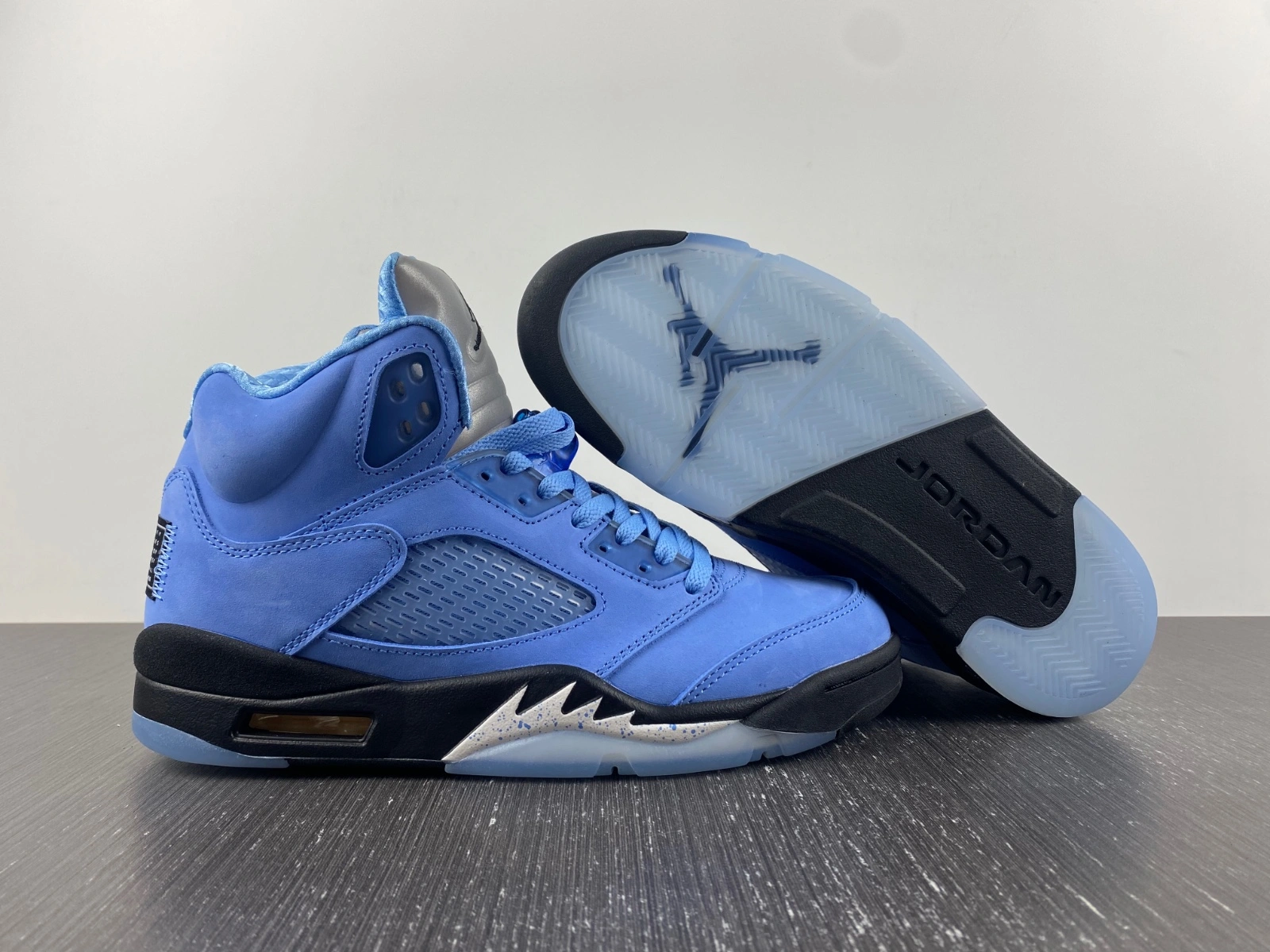 Air Jordan 5 UNC DV1310- Chic 2070