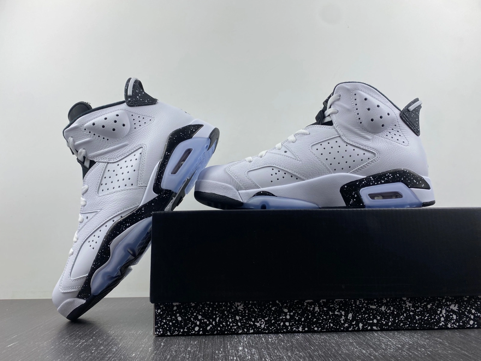 EasyCare Air Jordan 6 Reverse Oreo CT8529- 2108