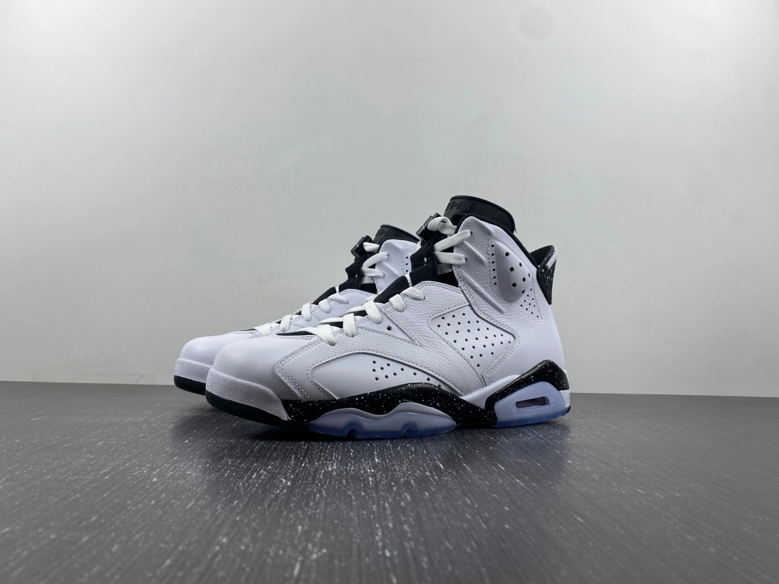 EasyCare Air Jordan 6 Reverse Oreo CT8529- 2108