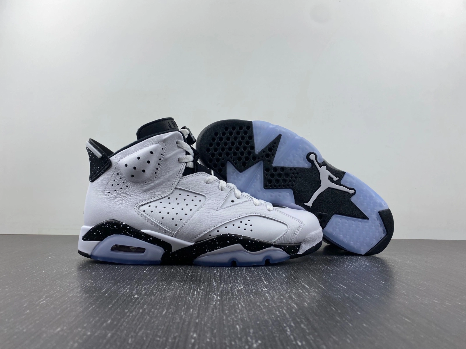 EasyCare Air Jordan 6 Reverse Oreo CT8529- 2108