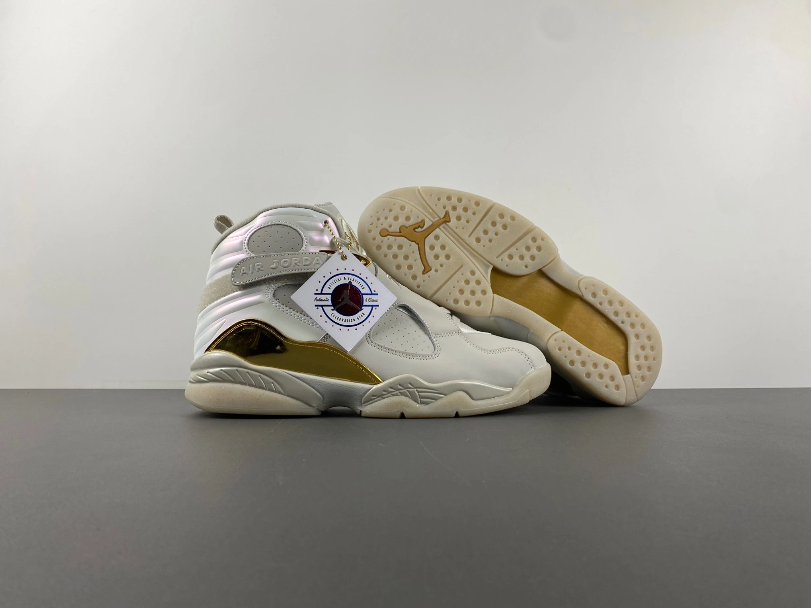 Seasonal Air Jordan 8 Retro Champagne 832821- 2147