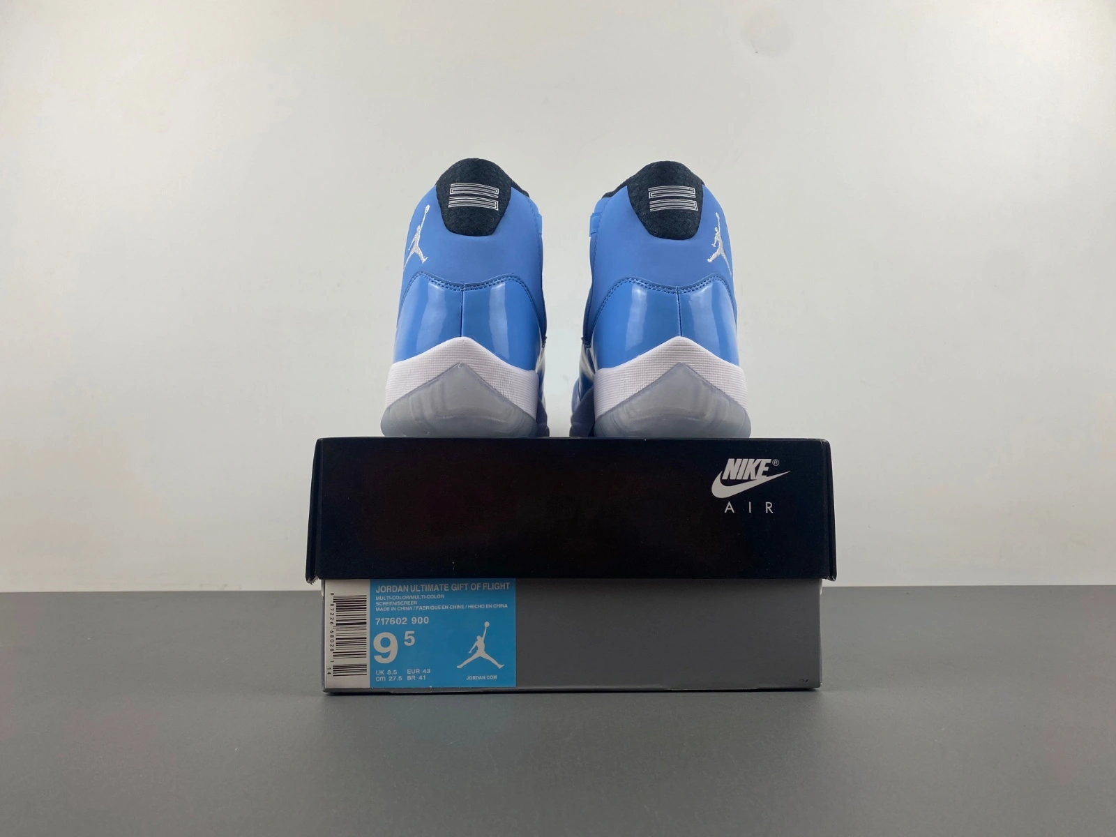 Versatile Air Jordan Ultimate Gift of Flight 717602- 2178