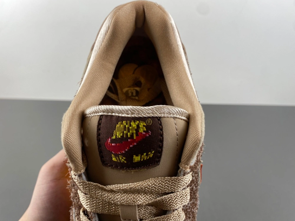 Air Max 1 .SWOOSH Low Poly Big Head Origins HV5776- Tailored 828