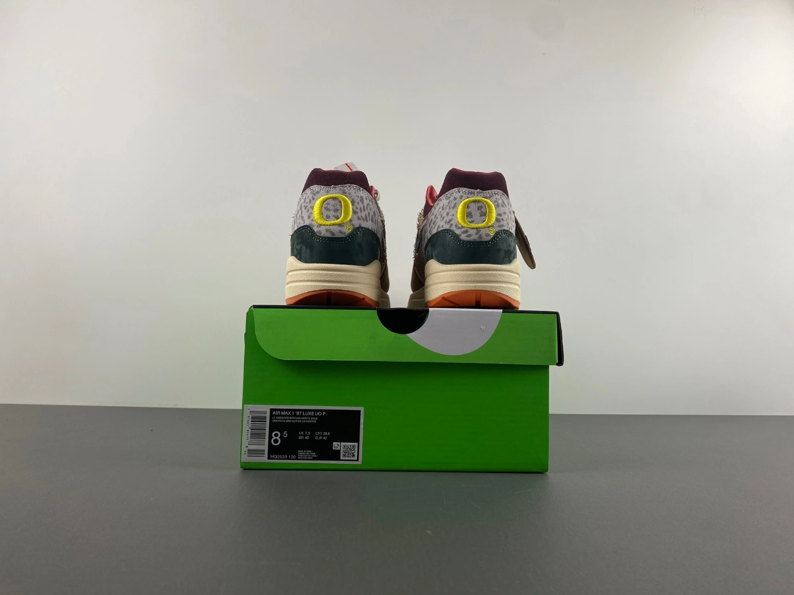 UrbanChic Air Max 1 '87 Luxe University of Oregon PE (2024) HQ2639- 887