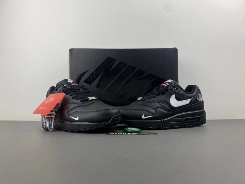 Stretchable Air Max 1 '87 SP Supreme Black White HF8813- 843