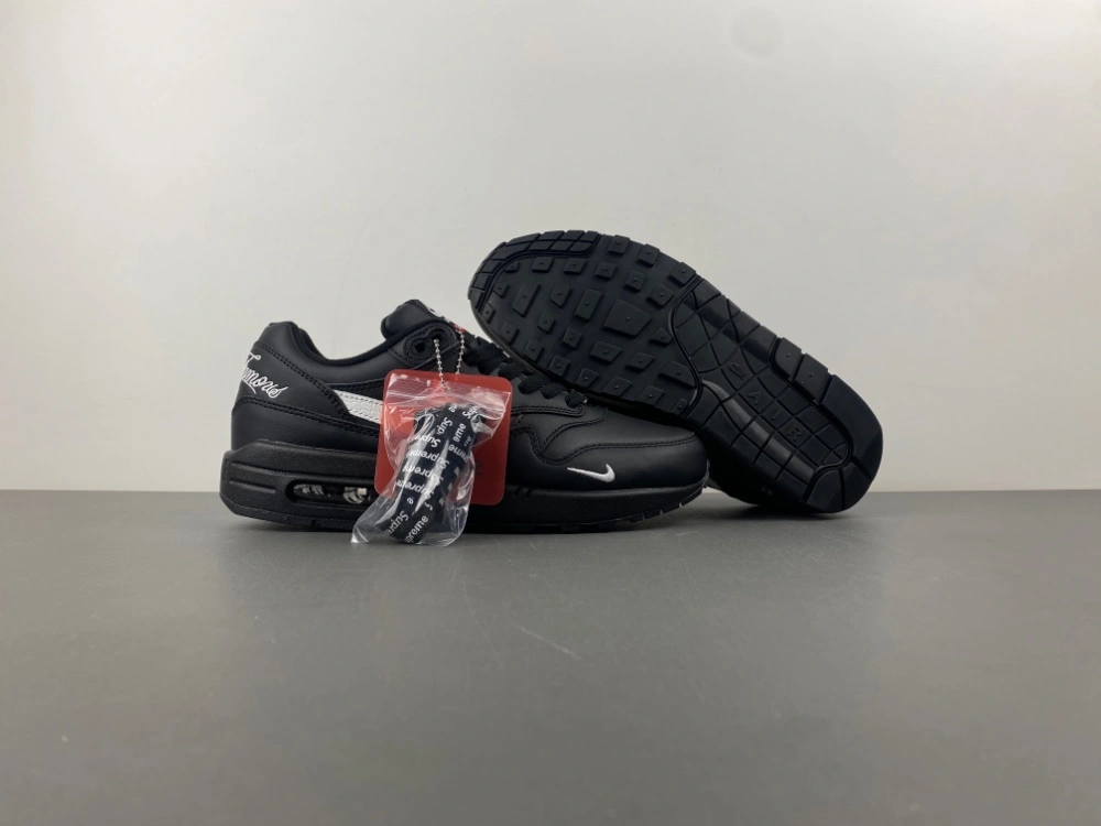 Stretchable Air Max 1 '87 SP Supreme Black White HF8813- 843