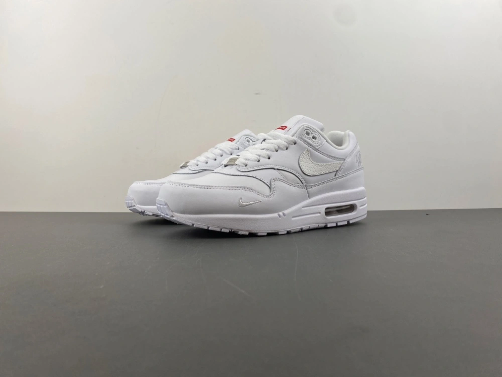 Air Max 1 '87 SP Supreme Triple White HF8813- Versatile 842