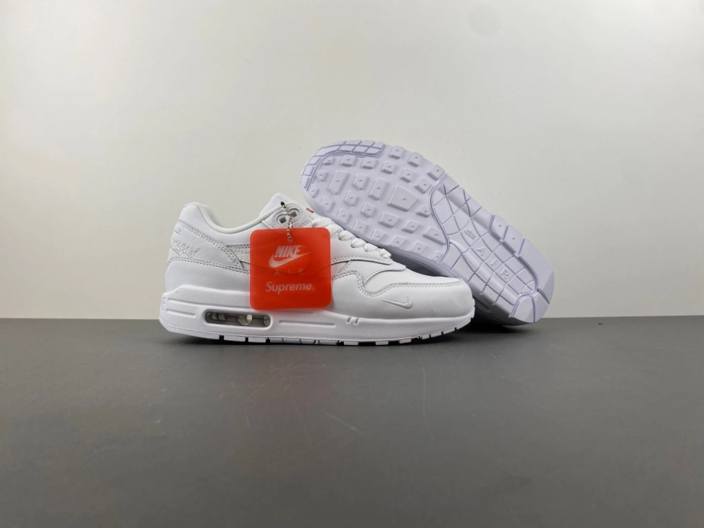Air Max 1 '87 SP Supreme Triple White HF8813- Versatile 842