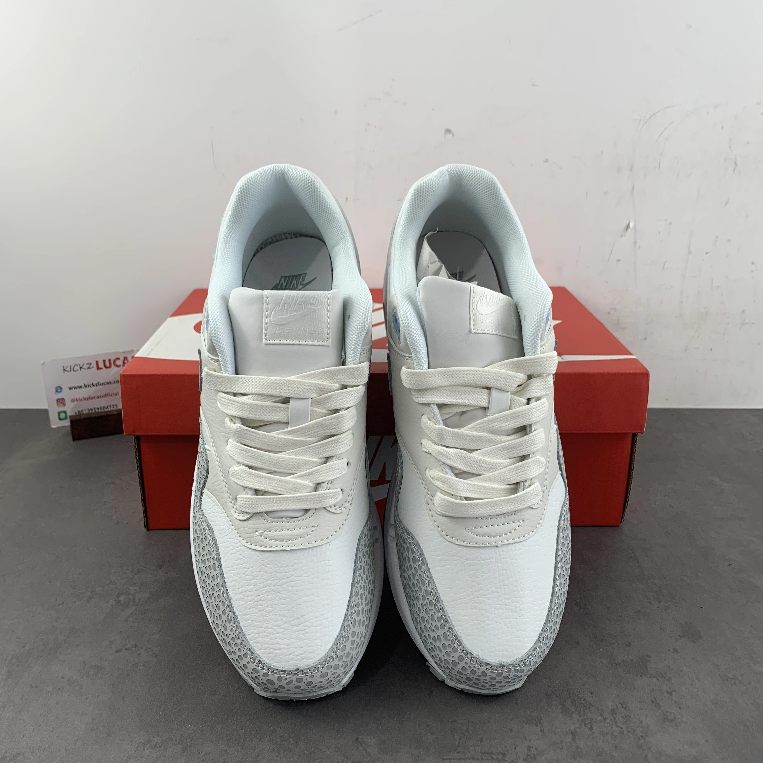 Versatile Air Max 1 '87 Safari Summit White Phantom FB5059- 930
