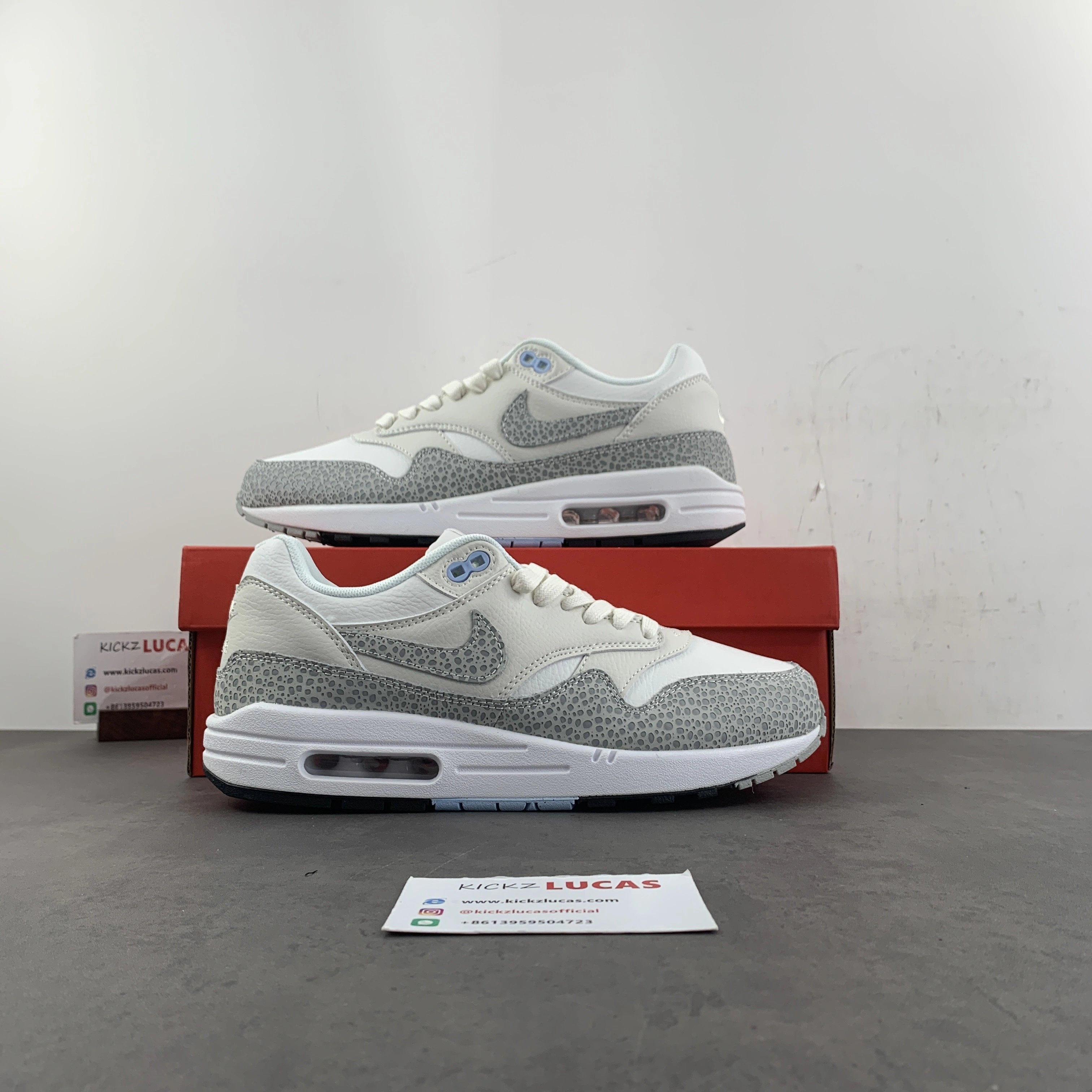 Versatile Air Max 1 '87 Safari Summit White Phantom FB5059- 930