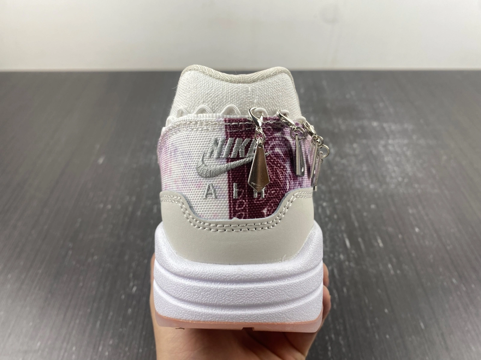 Air Max 1 '87 White Phantom Mint Foam FJ7734- UrbanStyle 923