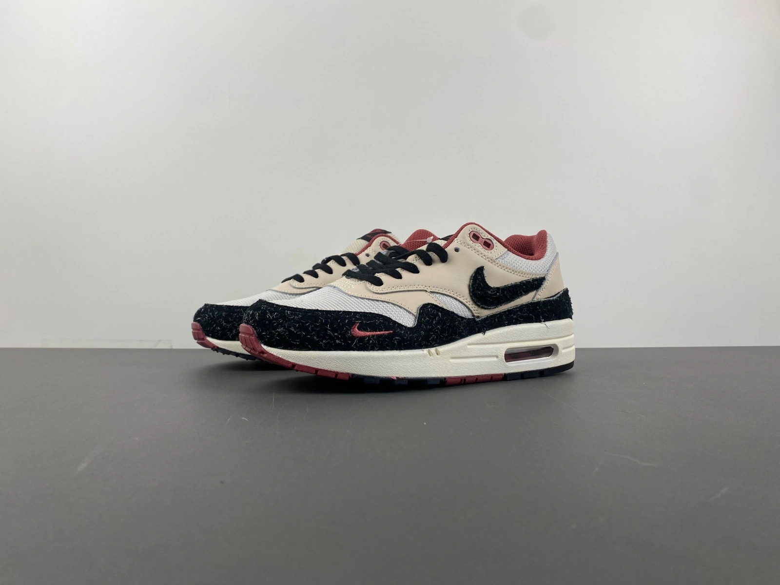 ZeroBulk Air Max 1 Keep Rippin Stop Slippin 2.0 FD5743- 876