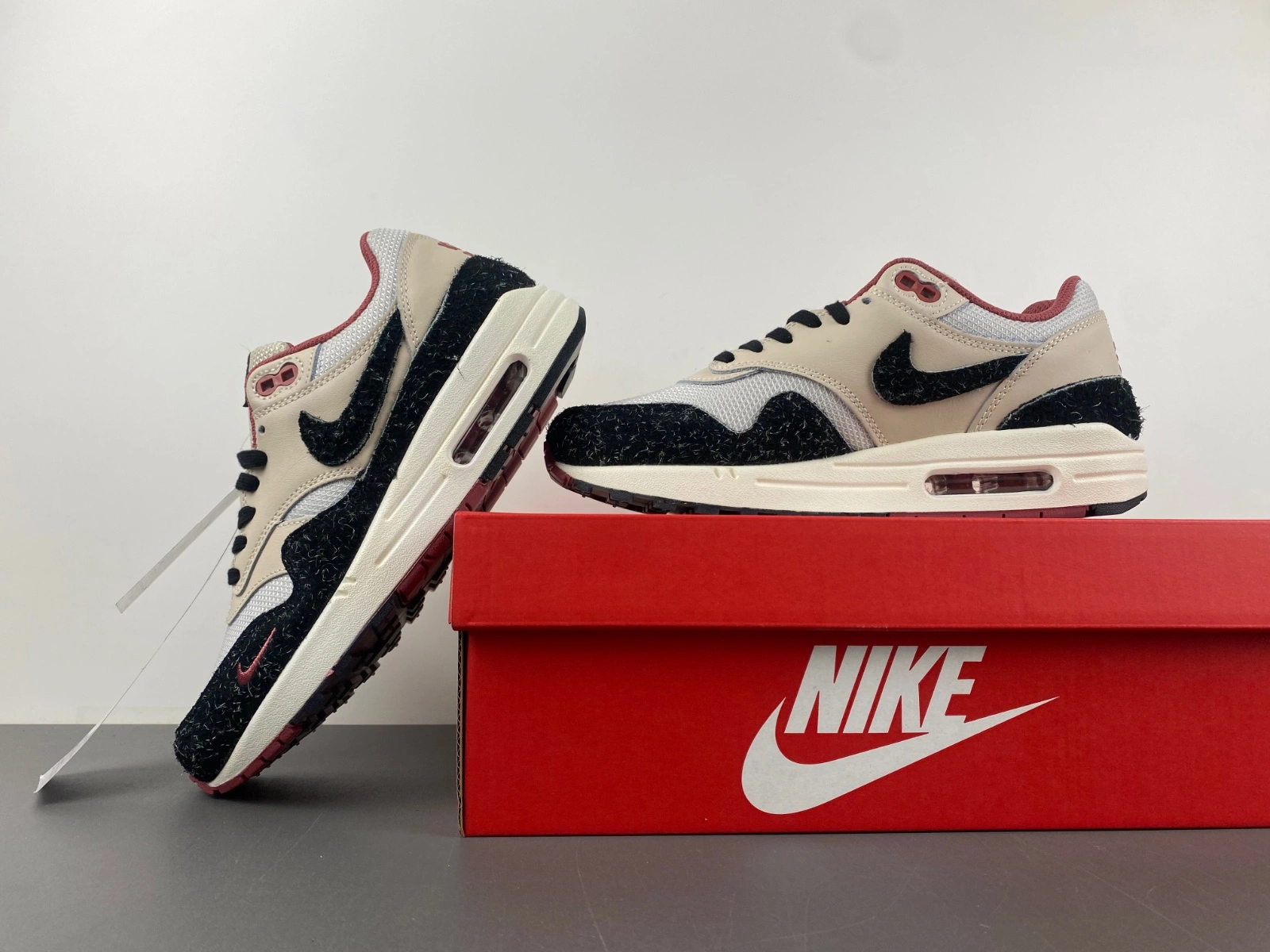 ZeroBulk Air Max 1 Keep Rippin Stop Slippin 2.0 FD5743- 876