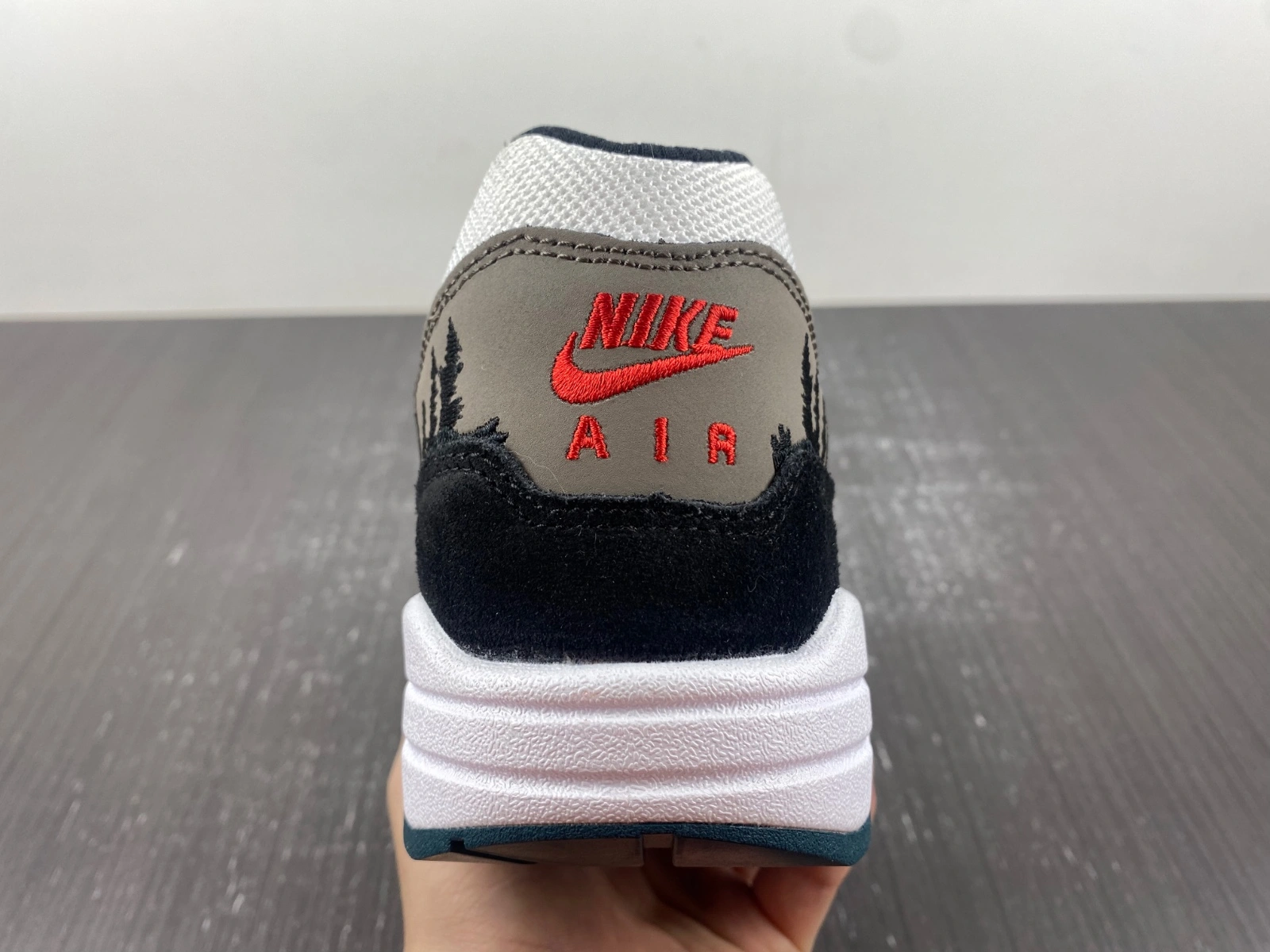 MoistureWicking Air Max 1 PRM Escape Treeline FJ0698- 922
