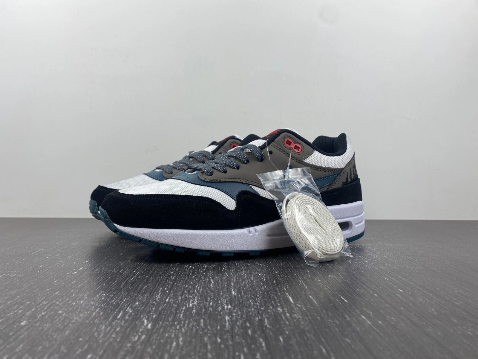 MoistureWicking Air Max 1 PRM Escape Treeline FJ0698- 922