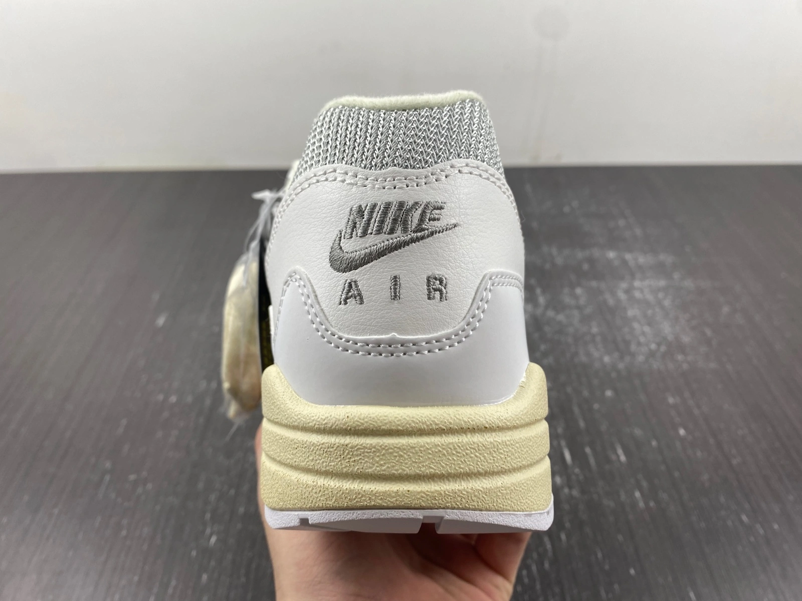 GoAnywhere Air Max 1 Patta Waves White DQ0299- 906