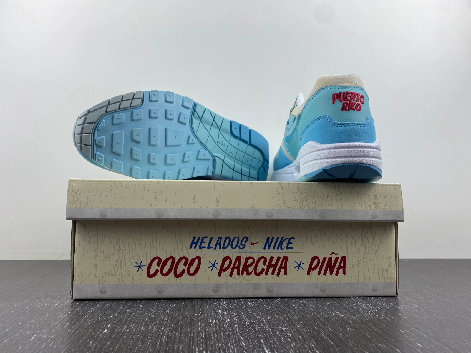 Snug Air Max 1 Puerto Rico Blue Frost FD6955- 909