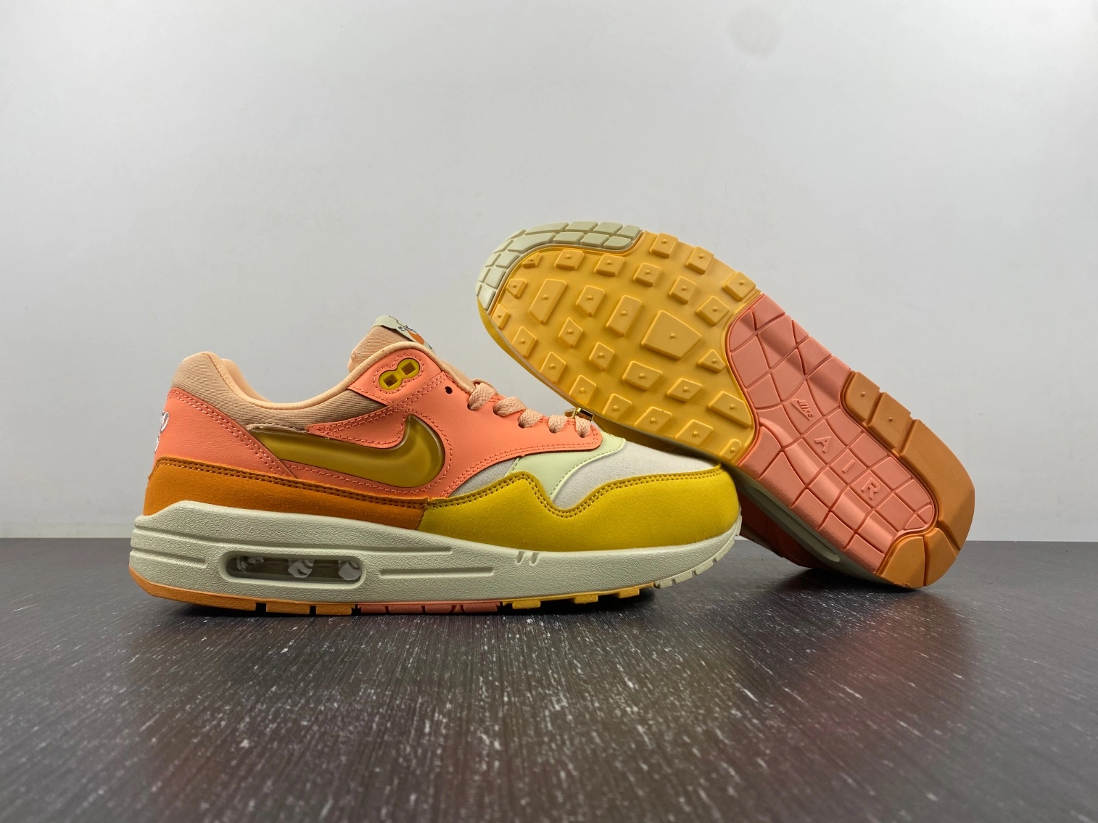 SoftTouch Air Max 1 Puerto Rico Orange Frost FD6955- 910
