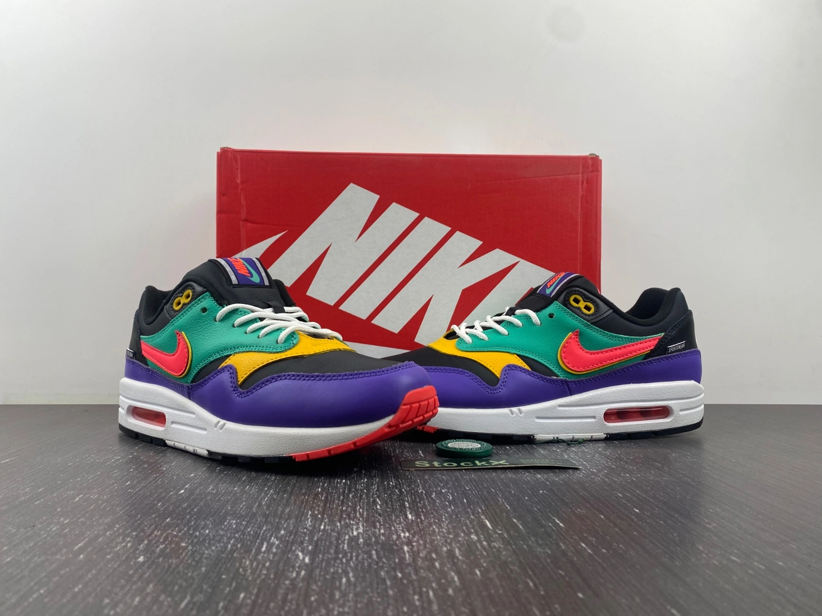 Practical Air Max 1 Windbreaker AO1021- 911