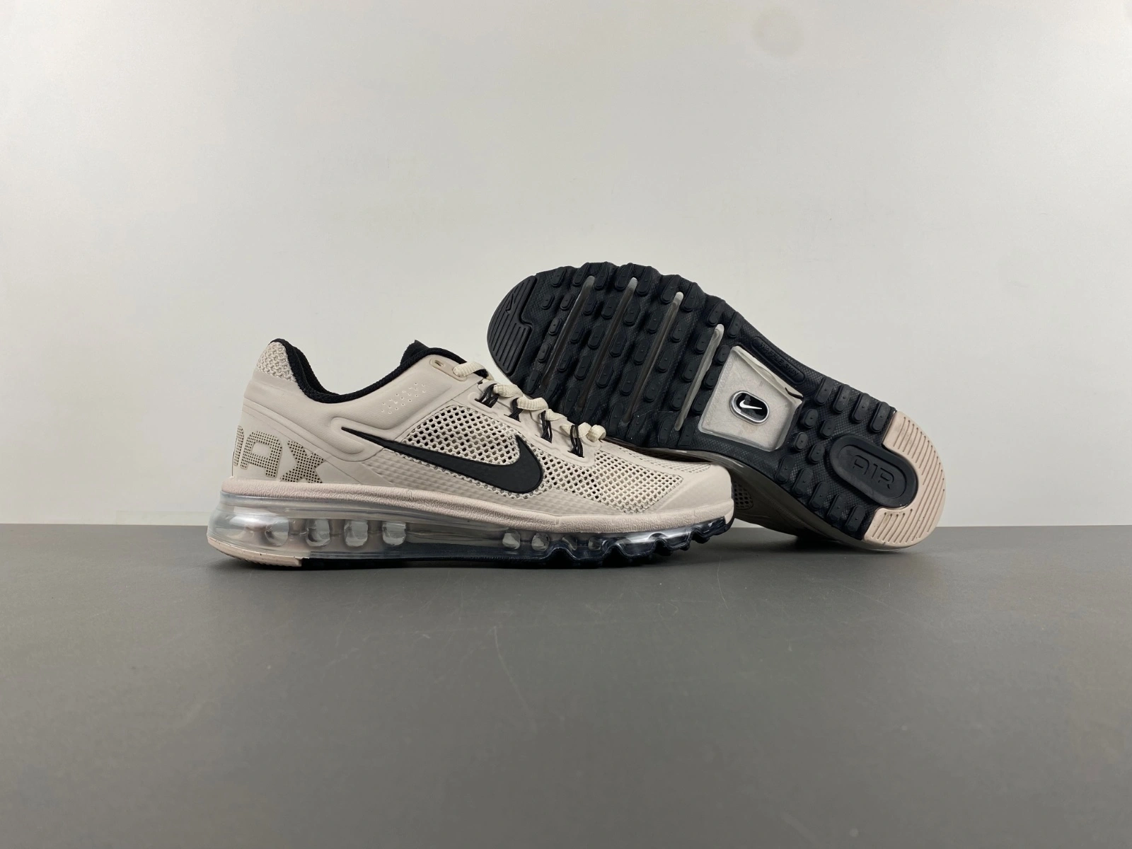 UrbanChic Air Max 2013 Light Bone FZ3156- 869