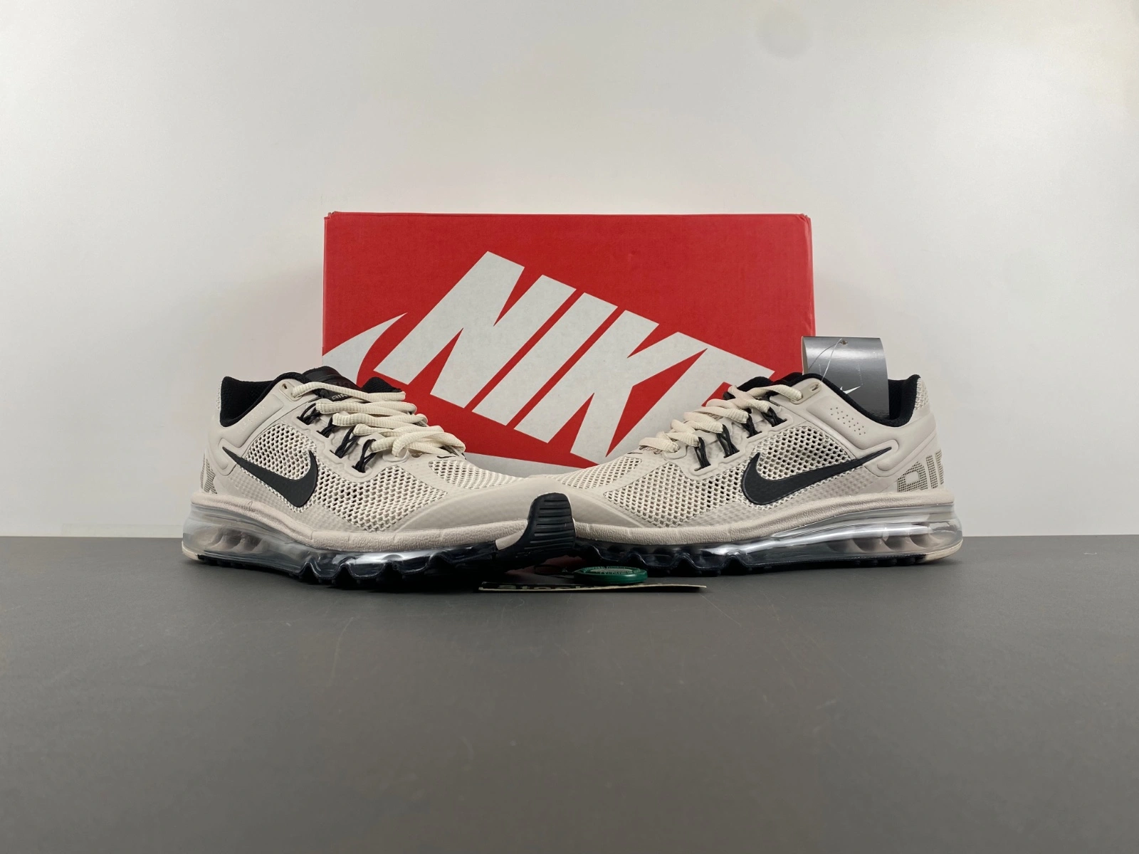 UrbanChic Air Max 2013 Light Bone FZ3156- 869