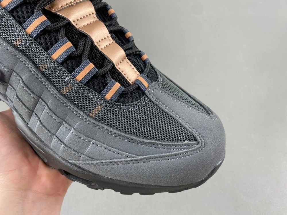 Compact Air Max 95 Central Cee Live Yours HQ6457- 840