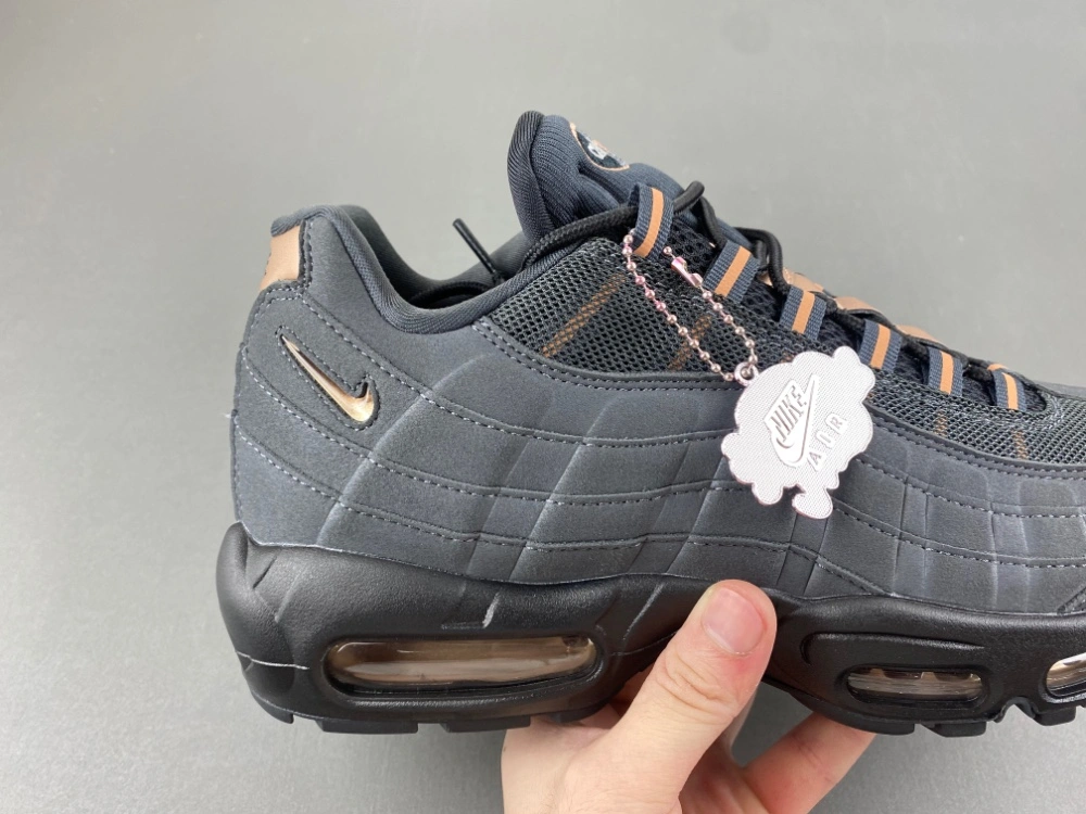 Compact Air Max 95 Central Cee Live Yours HQ6457- 840