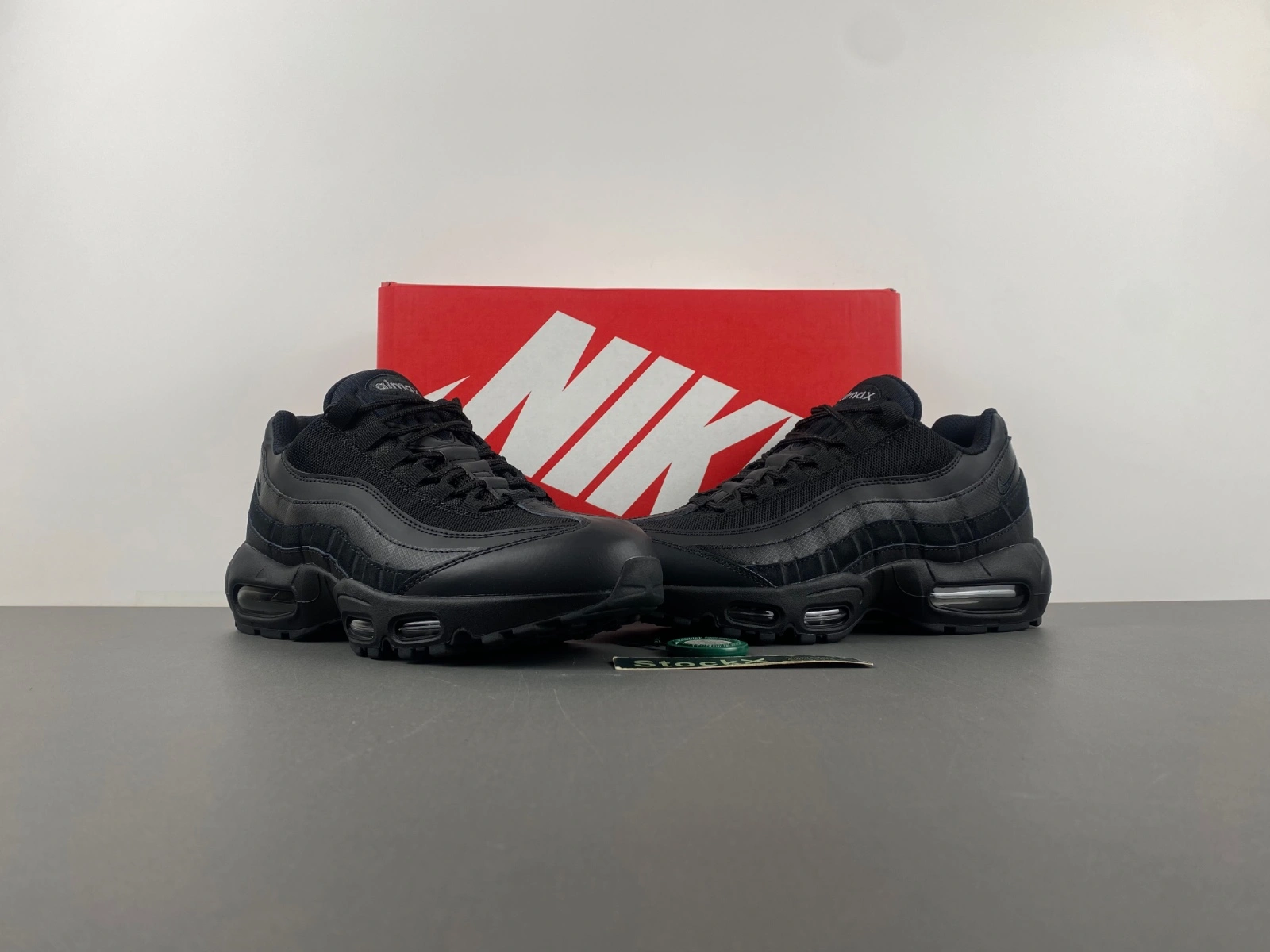 Stretchable Air Max 95 Essential Triple Black CI3705- 861