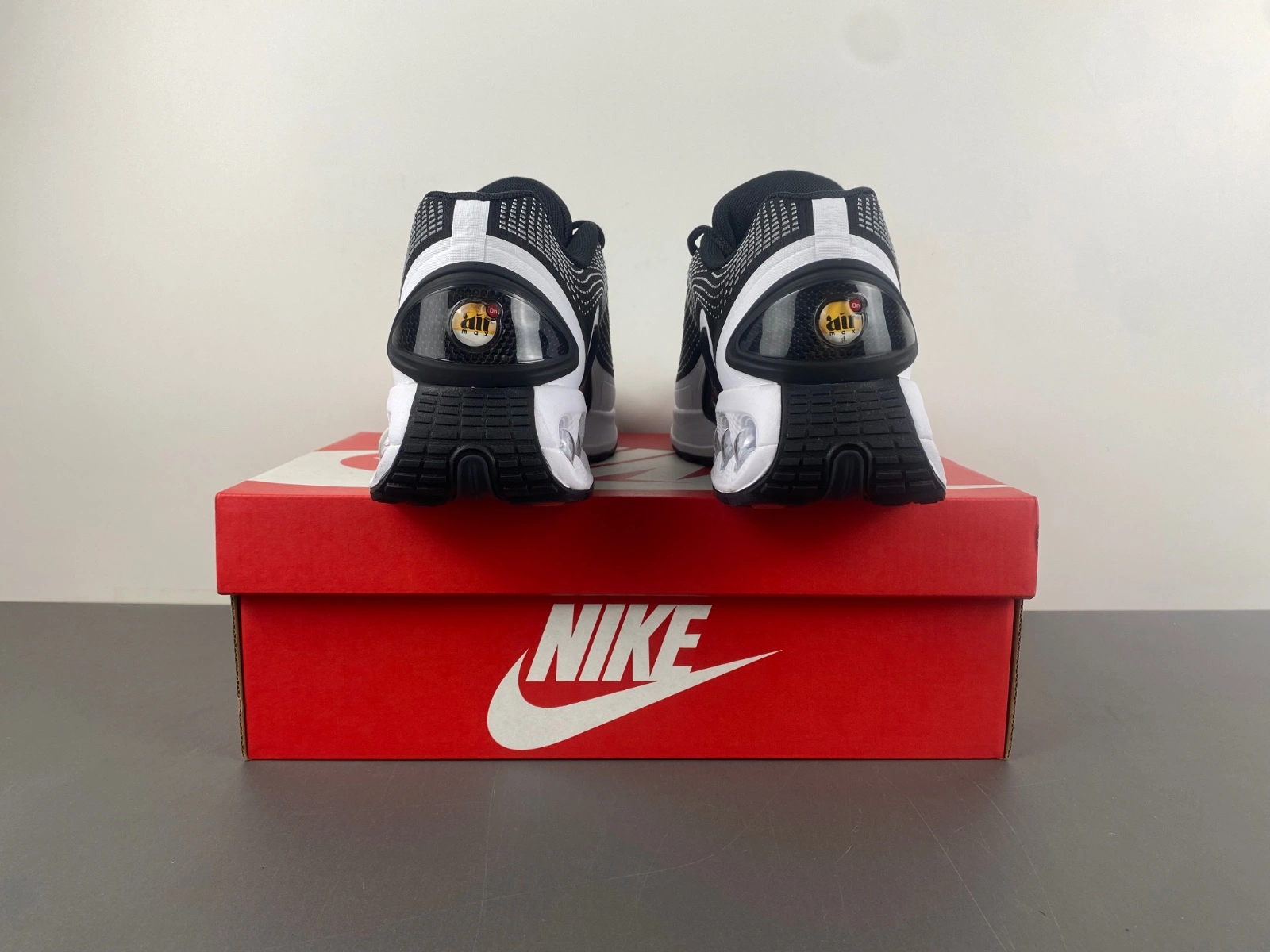 Versatile Air Max Dn Black White Cool Grey DV3337- 875