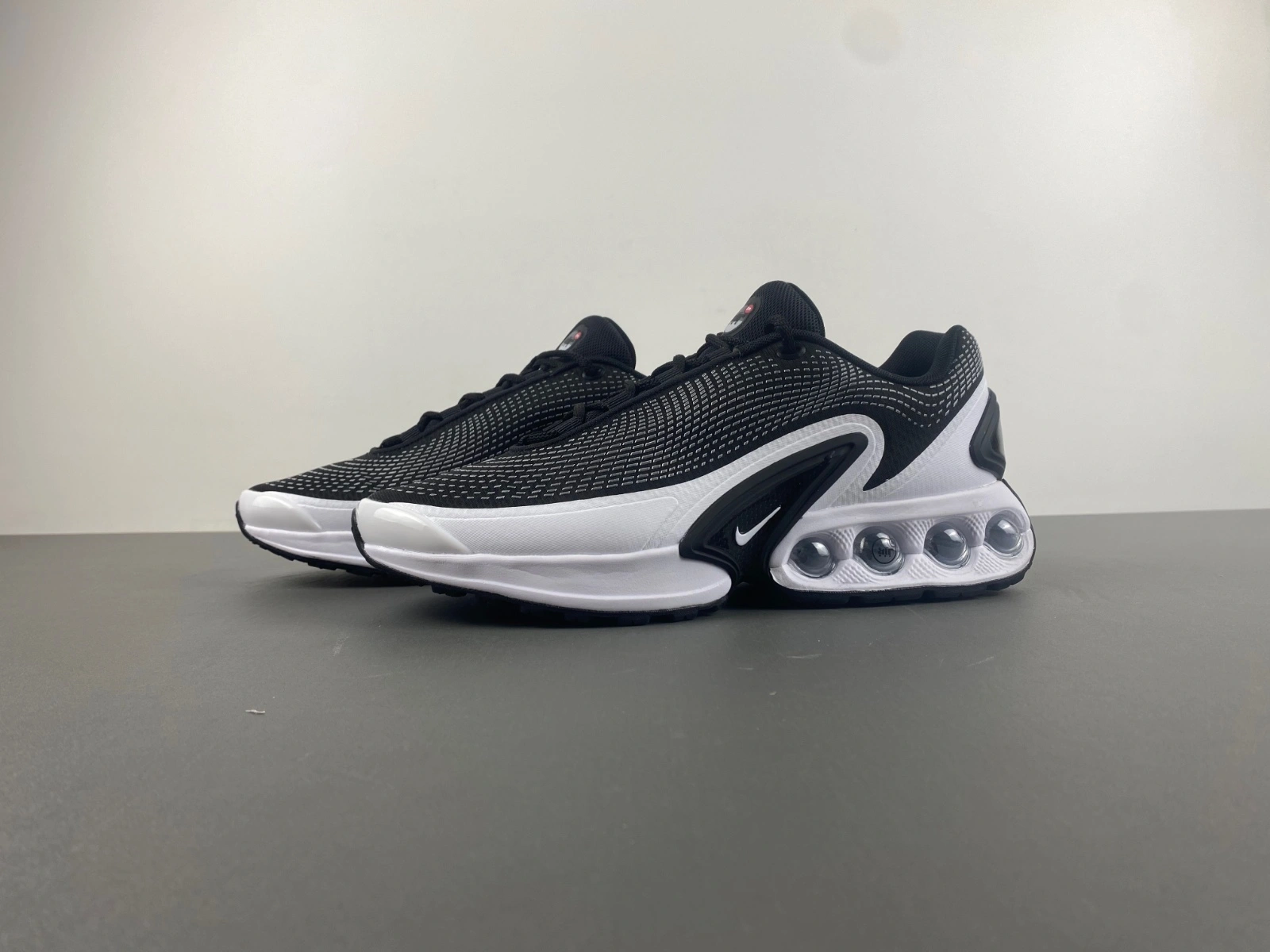 Versatile Air Max Dn Black White Cool Grey DV3337- 875