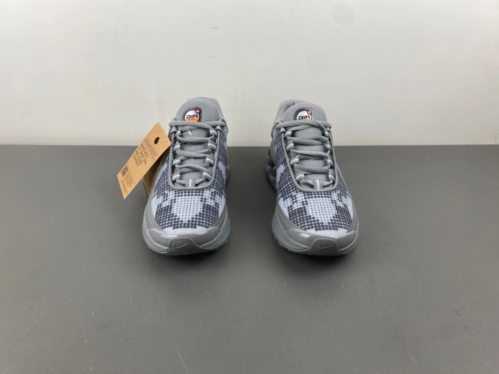 Seasonal Air Max Dn Cool Grey Metallic Silver Iron Grey Photon Dust IB3078- 844