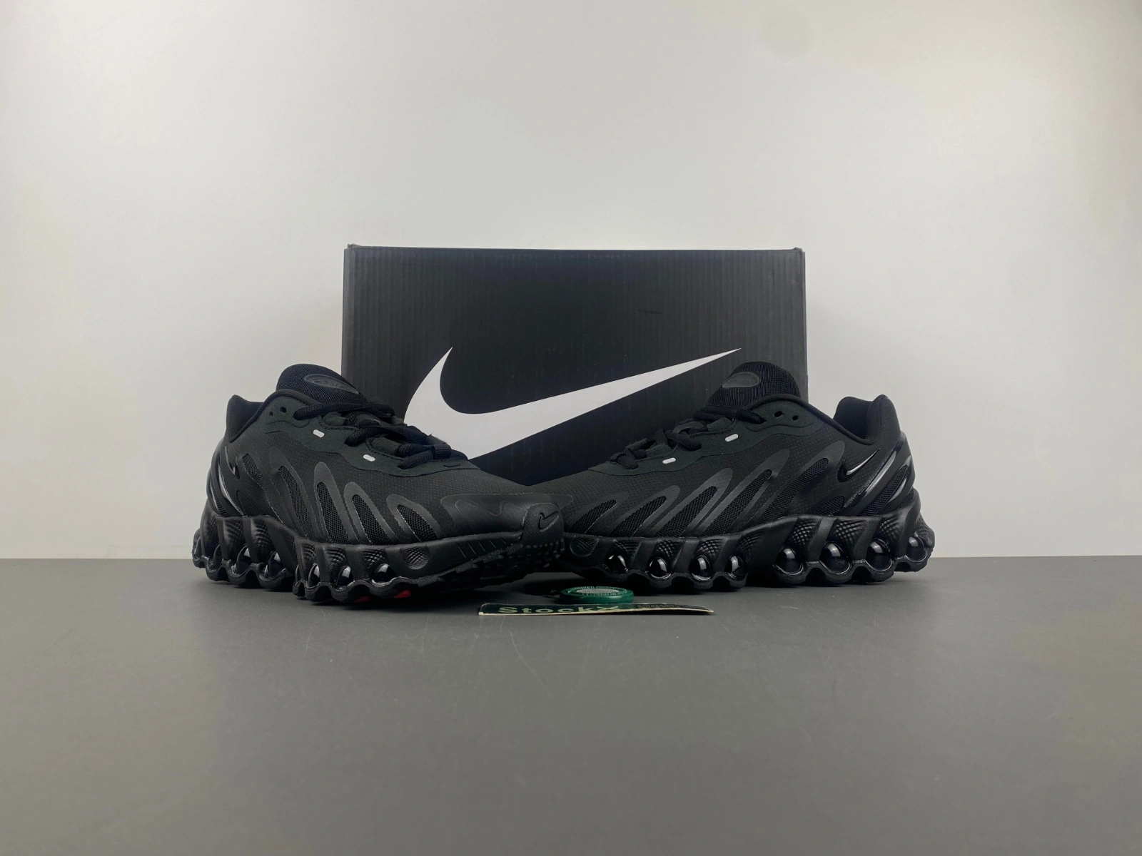 Modern Air Max Dn8 Black FQ7860- 856
