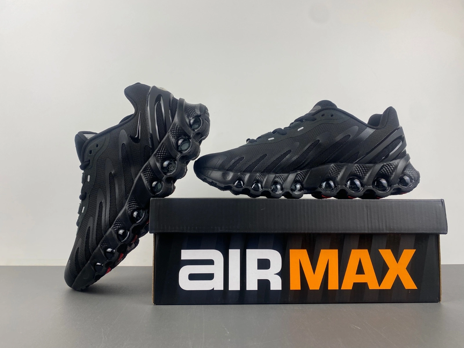 Modern Air Max Dn8 Black FQ7860- 856